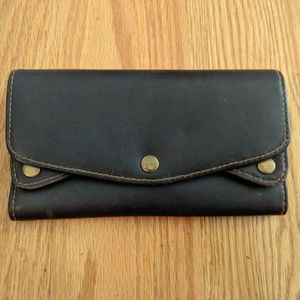 Maurices Multi-Pocket Brown Wallet